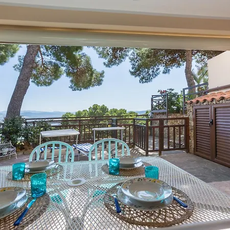 Apartment Splendid View With Shared Swimming Pool - Hill